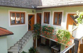 Courtyard Winzerhof M&ouml;rtinger, &copy; Familie M&ouml;rtinger