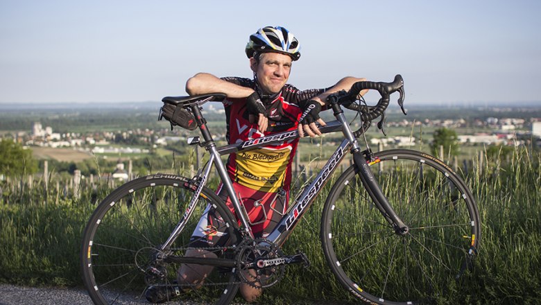 An enthusiastic cyclist: chef Martin Schotte, &copy; Hotel Holzinger