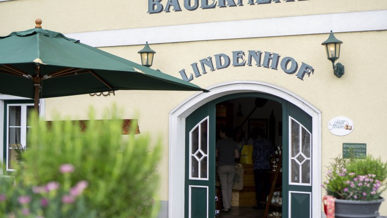 Farm store Lindenhof, &copy; Michael Tanzer