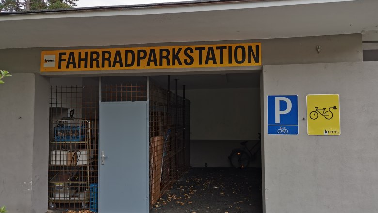 E-charging stations at the city park near "Marie im Park", &copy; Donau N&Ouml; Tourismus BF