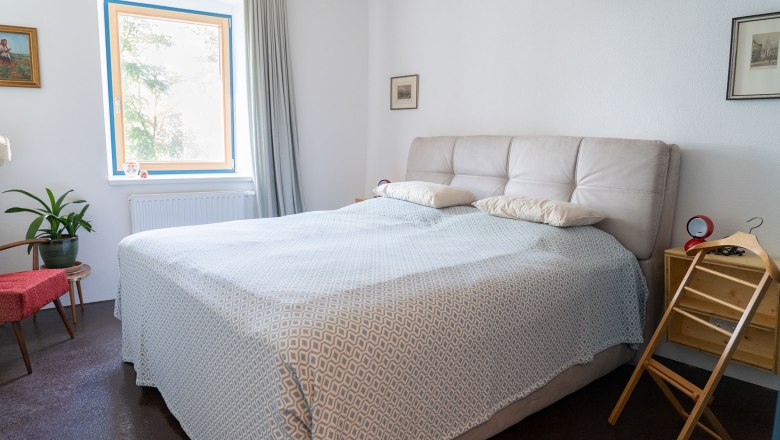 Apartments Breiten Neun, bedroom, &copy; Breiten Neun