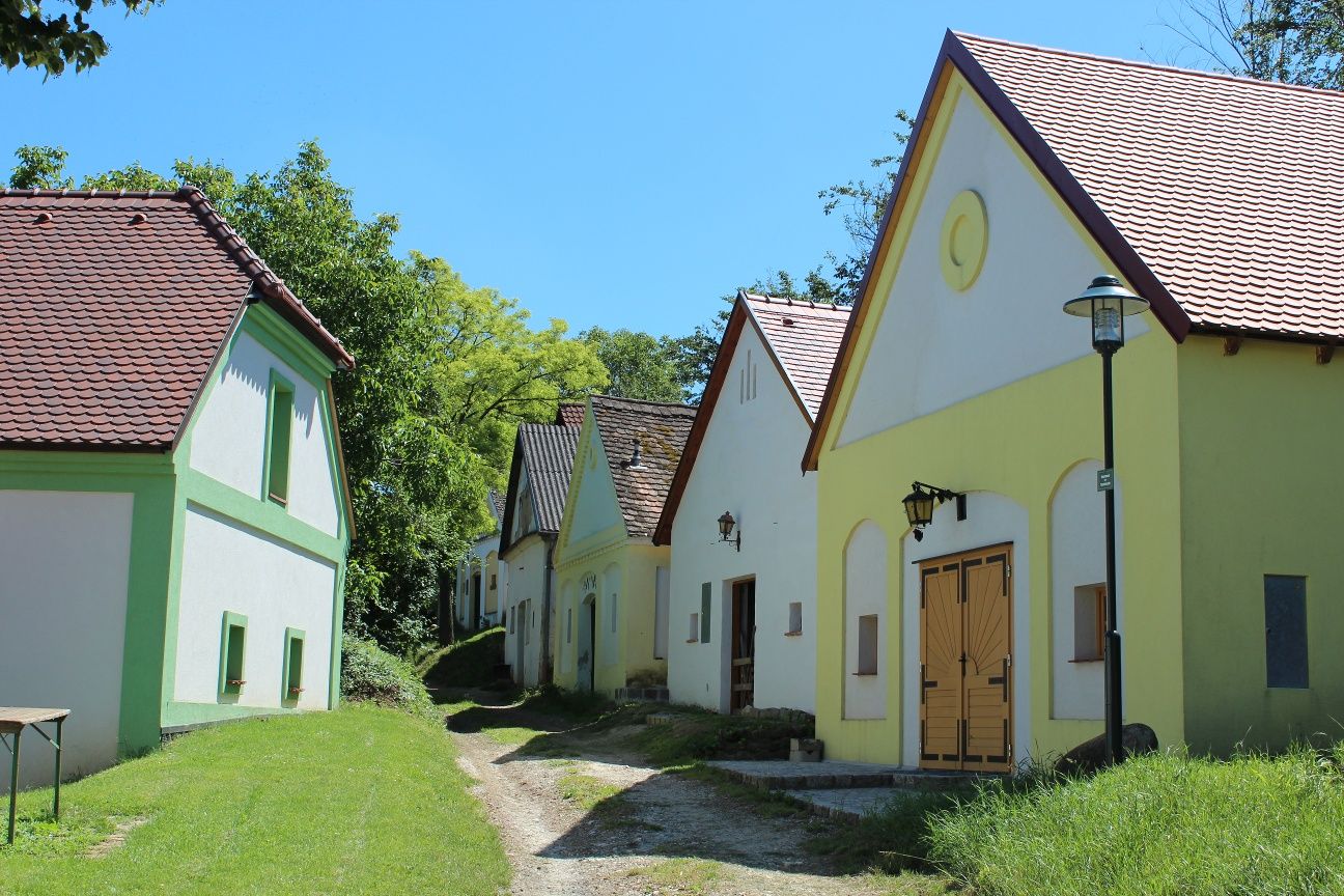 Zvláštna atrakcia na trase: pivničná štvrť "Loamgrui"