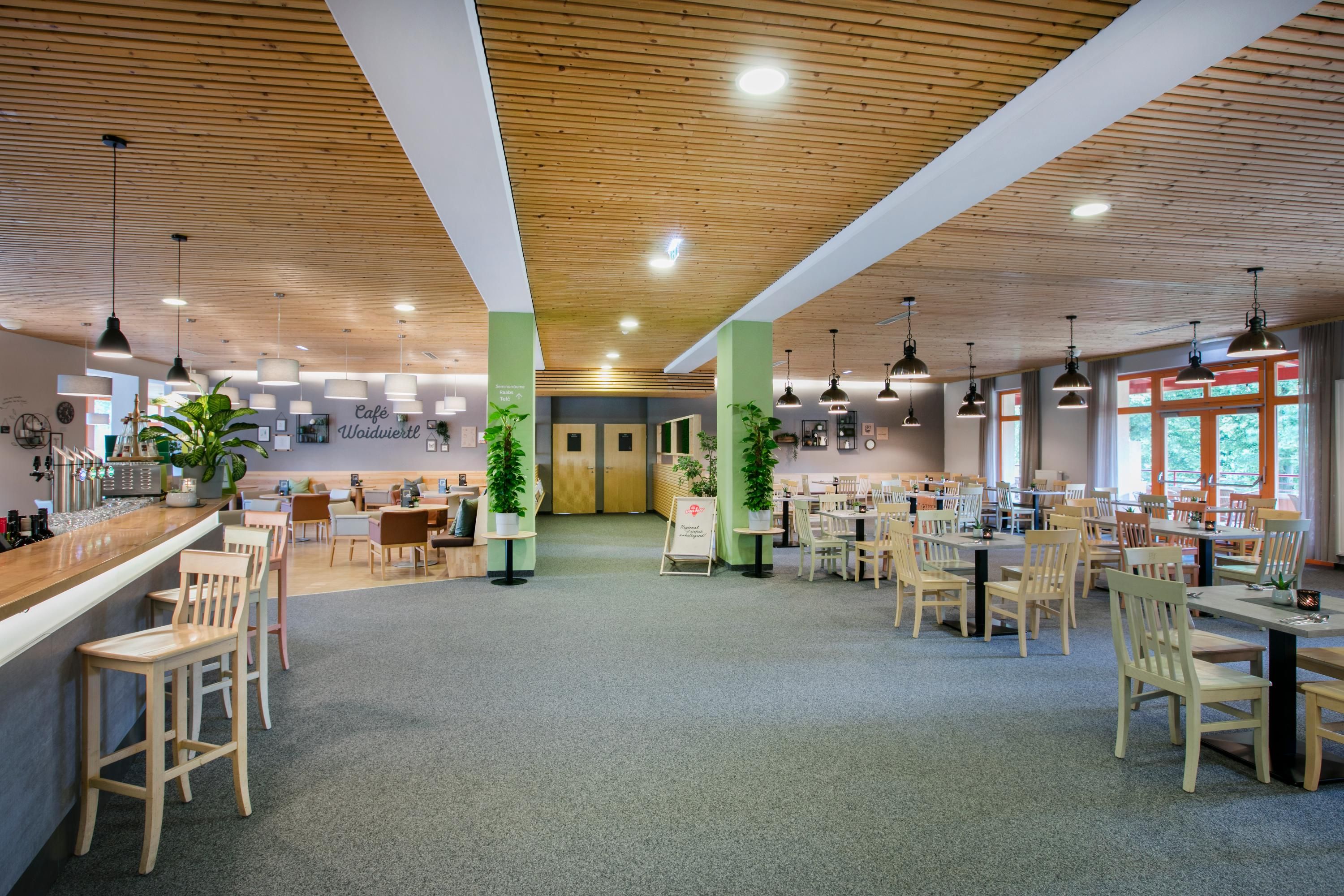 reštauračná časť_jufa-hotel-waldviertel_bar(1)