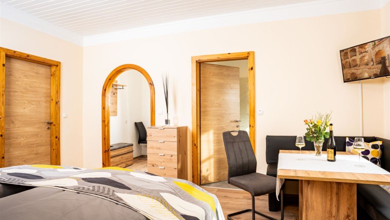 Room view, &copy; Georg Pomassl