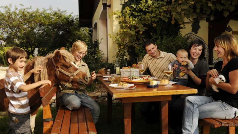 Kerndlerhof garden, &copy; Kerndlerhof