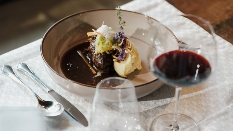 Braised beef cheeks, © Niederösterreich Werbung/Michael Reidinger