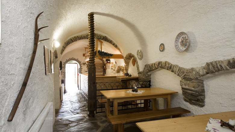Interior view of the wine tavern, © Monika Loeff Interior view of the wine tavern, © Monika Loeff