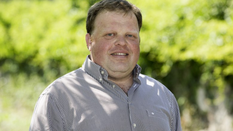 Georg Edlinger in the vineyard, &copy; Monika Loeff