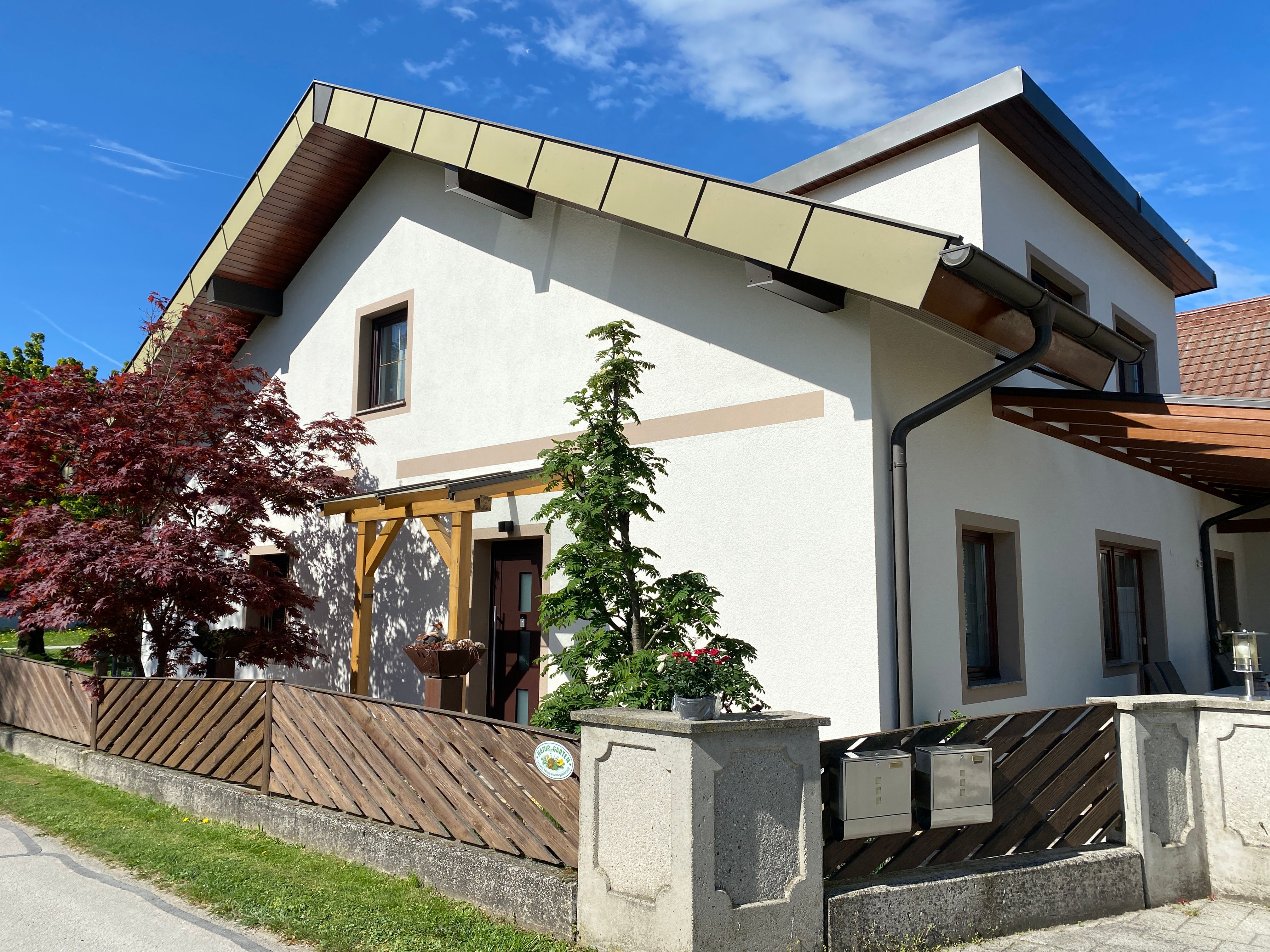 Vchod pre hostí do penziónu a apartmánov Leeb v Persenbeug-Gottsdorf
