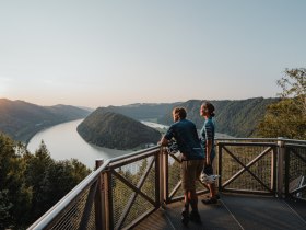 Radfahrer an der Schl&ouml;gener Schlinge, &copy; WGD Donau Ober&ouml;sterreich Tourismus GmbH