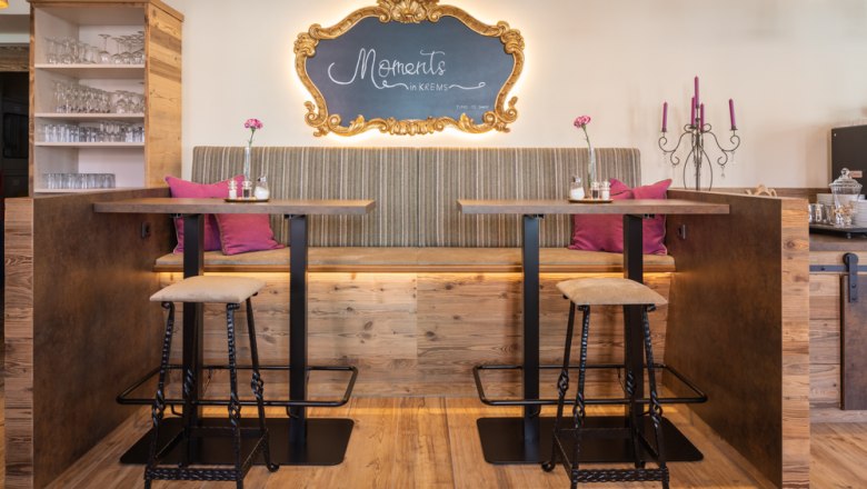 Restaurant Breakfast area, &copy; Hotel Unter den Linden