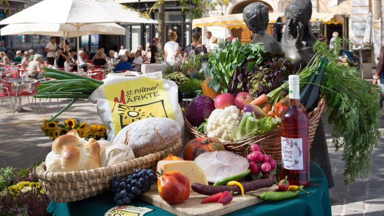 St. P&ouml;lten weekly market, &copy; Werner J&auml;ger
