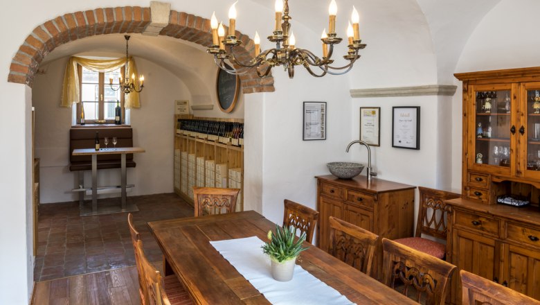 Cyclist's rest, &copy; Respiz-Hof K&ouml;lbl