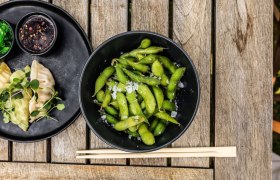 Refined dishes in the movie bar, &copy; Studio Ideenladen
