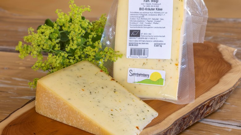 Organic farm Sonnhalmberg, &copy; Theo Kust